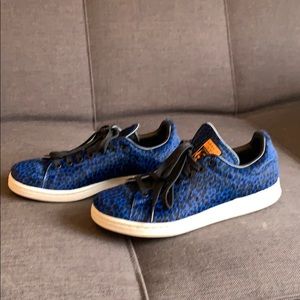 Stan Smith Sneakers run large